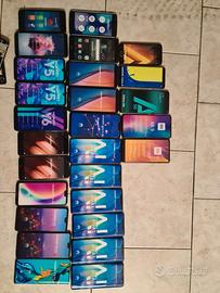 📱 Telefonini falsi da esposizione per verifiche📱