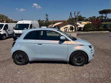 Fiat 500e 42 kWh Icon +