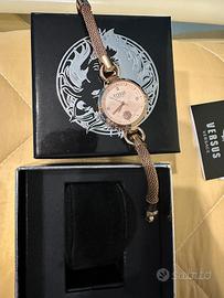 Orologio versus versace