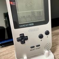 Nintendo Game Boy Pocket con linea sullo schermo