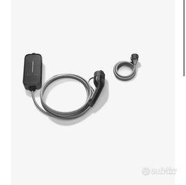 BMW FLEXIBLE FAST CHARGER