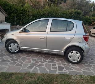 yaris