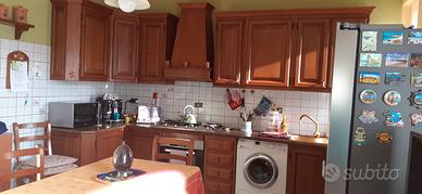 cucina artigianale in legno massello rover