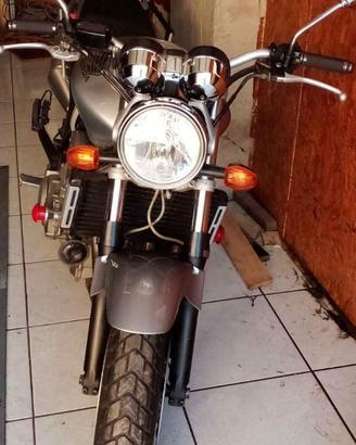 Hornet 900
