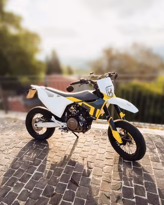 Husqvarna sm 701