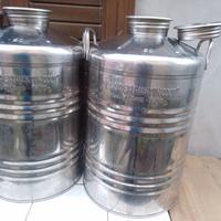 Due contenitori INOX18/10 per vino 50litri