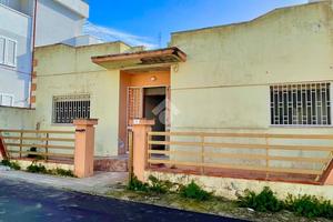 CASA INDIPENDENTE A UGENTO