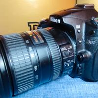 Nikon D90 con 18 200