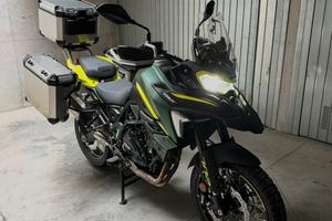 Benelli Trk 702 x