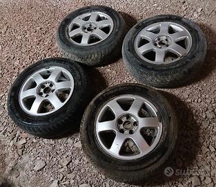 4 cerchi in lega R15 pneumatici da sostituire