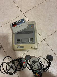 Super Nintendo SNES guasto + 2 controller  e Nigel