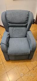 Poltrona per anziani motorizzata 