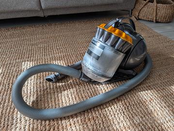 Aspirapolvere Dyson ball DC33c plus