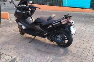 Yamaha T Max - 2009