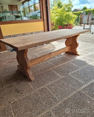 Tavolo in legno