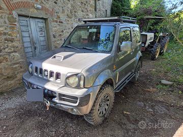 Suzuki Jimny diesel SPIA ACCESA