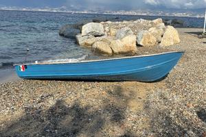 Barca canadian 4.30 in ottime condizio