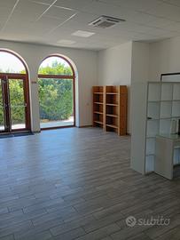 Locale uso ufficio