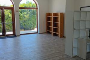 Locale uso ufficio