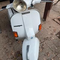 Vespa p200e
