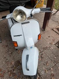 Vespa p200e