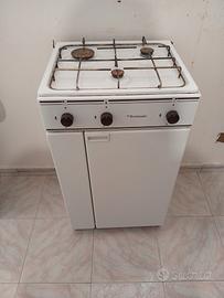 cucina a gas tre fornelli 