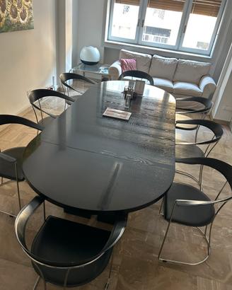 Tavolo sala riunioni con sedie