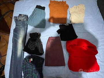 in stock più di 40 capi d’abbigliamento