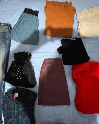 in stock più di 40 capi d’abbigliamento