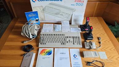 Console AMIGA 500 testata funzionante completa