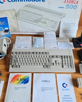 Console AMIGA 500 testata funzionante completa