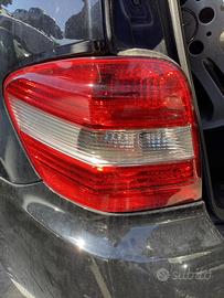 MERCEDES ML 320 FANALE POSTERIORE SX