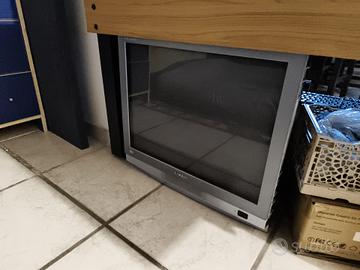 CRT 27" cabinato DIY