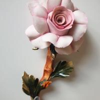 Rosa bomboniera ceramica capodimonte