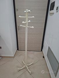 Appendiabiti in legno