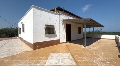 VILLA SINGOLA A PARTINICO
