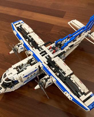 LEGO AEREO TECHNIC CON ISTRUZIONI