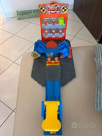 Hot Wheels-Monster Trucks  Distruzione Suprema