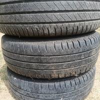 cerchi e gomme 215-70-15