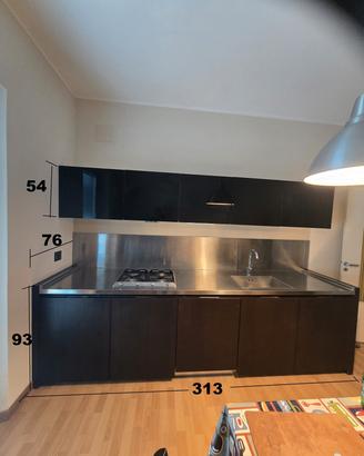 Cucina lineare con piano in acciaio 313cm