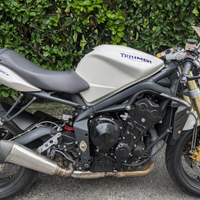 Triumph street triple 675