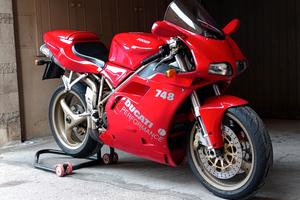 Ducati 748 2000