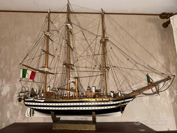Riproduzione barca Amerigo Vespucci 1:100
