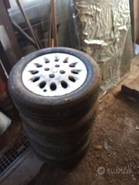 gomme con cerchio in lega alfa romeo 156