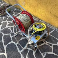 Pompa irroratrice con avvolgitore tubo