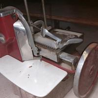 affettatrice a volano