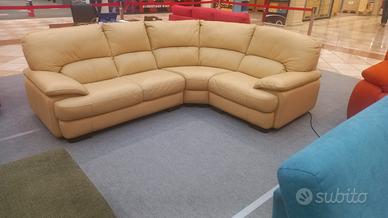 divano  a  angolo..