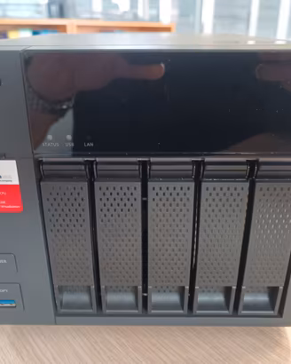 NAS QNAP TS-531P + 1 WD RED 3.0TB