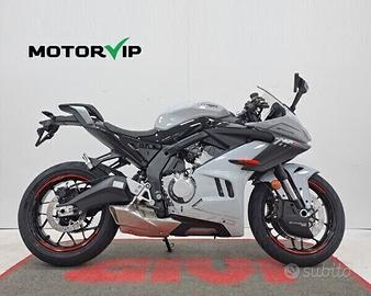 CFMOTO 675 SR-R PATENTE A2 - DA 81 € AL MESE