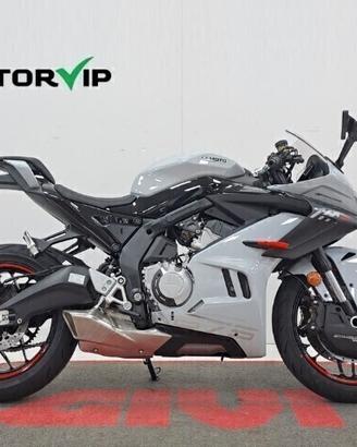 CFMOTO 675 SR-R PATENTE A2 - DA 81 € AL MESE